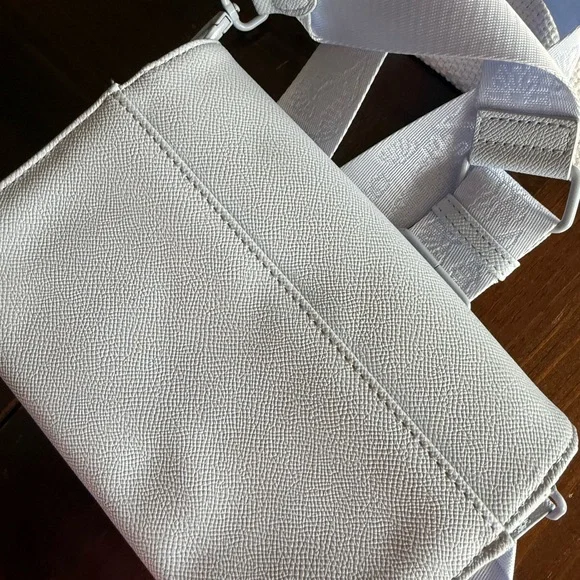 Betsey Johnson Floral Embellished Light Blue Crossbody Bag - Picture 10 of 10